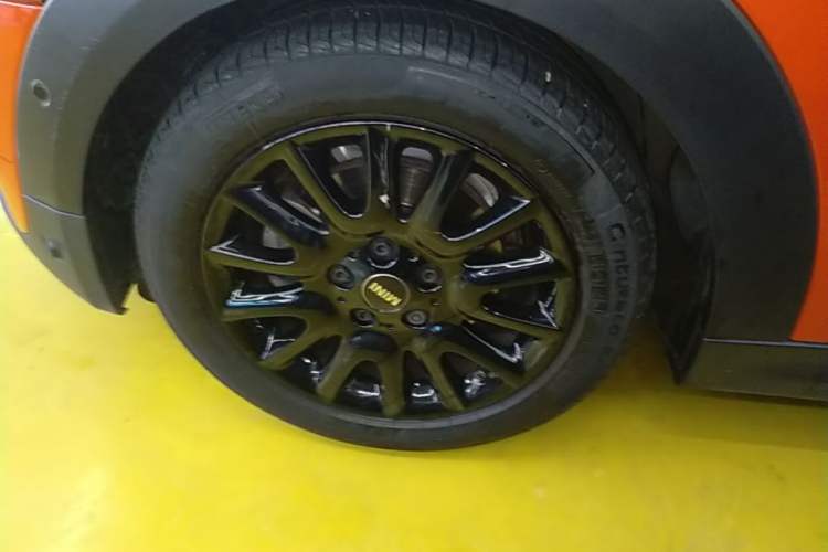 Used MINI 2020 1.5T COOPER Classic Edition Left Front Wheel Hub