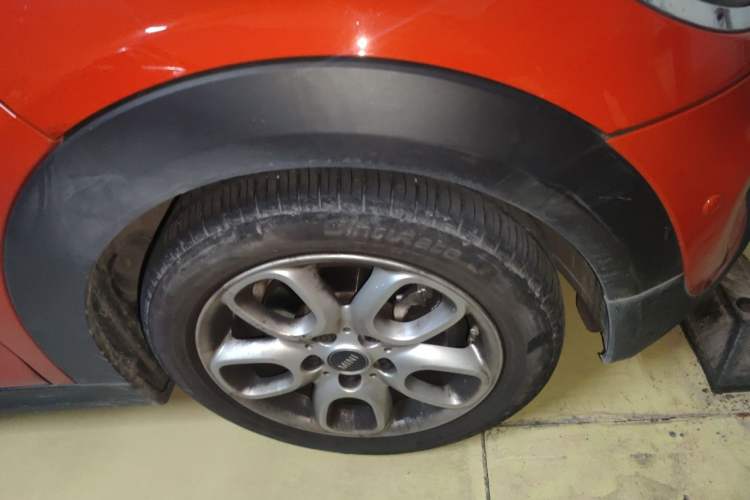 Used MINI 2020 1.5T ONE Right Front Wheel Hub