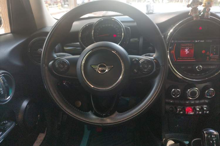 Used MINI 2020 1.5T COOPER Classic Edition Five-Door Version Steering Wheel