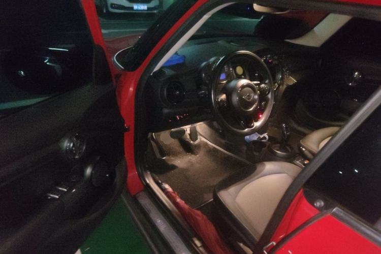 Used MINI 2020 1.5T ONE Five-Door Edition Driver Seat