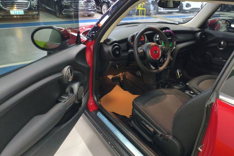 Used MINI 2020 1.5T ONE Driver Seat