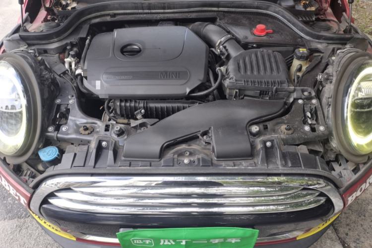 Used MINI 2020 1.5T COOPER Three-Door Midnight Red Limited Edition Engine Bay