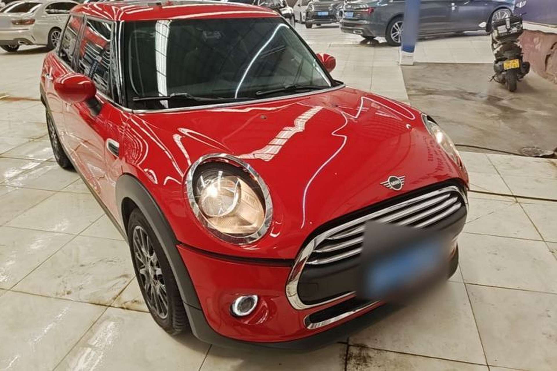 Used MINI 2020 1.5T ONE PLUS Five-Door Edition Front Right 45 Deg