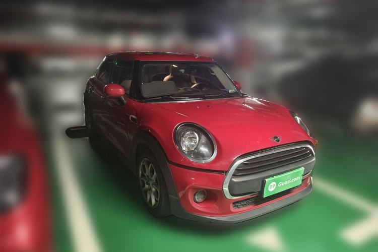 Used MINI 2020 1.5T ONE Five-Door Edition Front Right 45 Deg