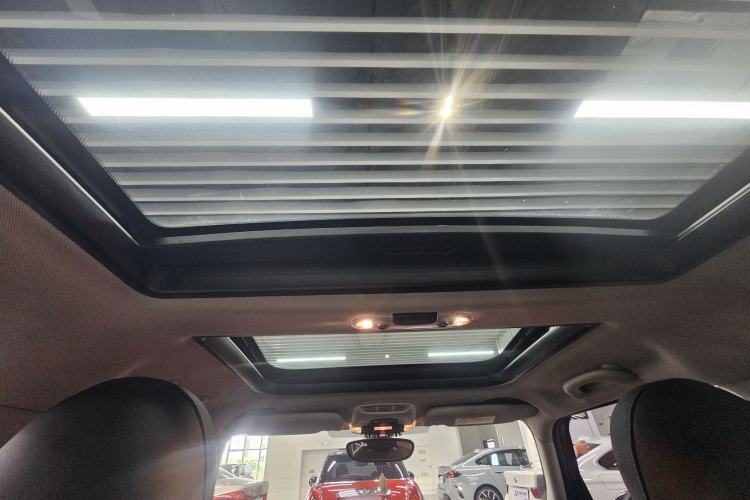 Used MINI 2020 1.5T COOPER Five-Door Midnight Red Limited Edition Headliner