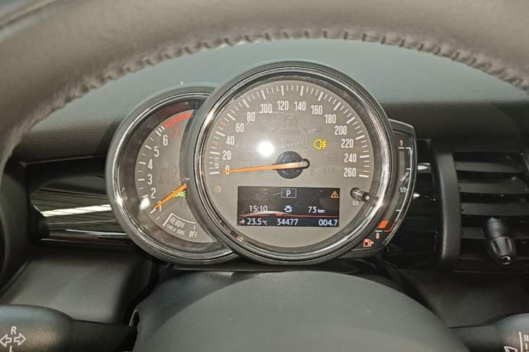 Used MINI 2020 1.5T ONE PLUS Five-Door Edition Instrument Cluster