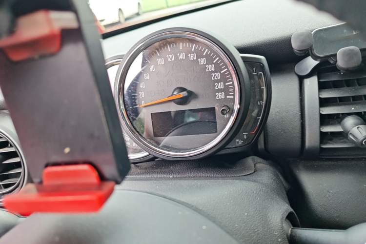 Used MINI 2020 1.5T ONE Five-Door Edition Instrument Cluster