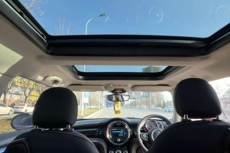 Used MINI 2020 1.5T ONE PLUS Interior 1
