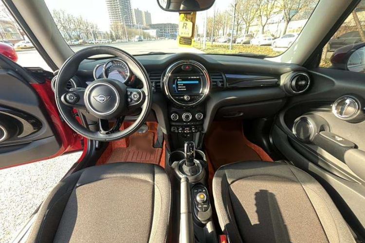 Used MINI 2020 1.5T ONE PLUS Interior 3