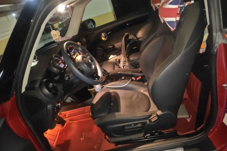 Used MINI 2020 1.5T COOPER Three-Door Midnight Red Limited Edition Left Front Seat