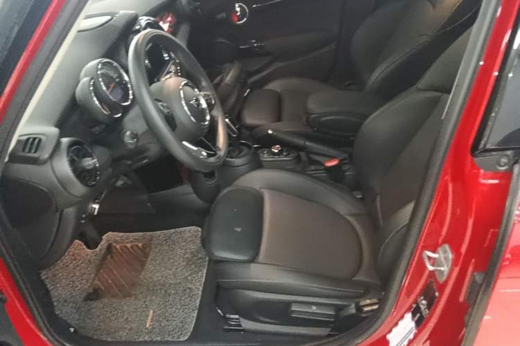Used MINI 2020 1.5T COOPER Classic Edition Five-Door Version Left Front Seat