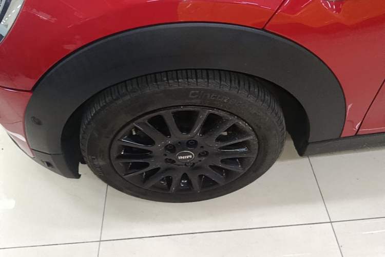 Used MINI 2020 1.5T COOPER Classic Edition Five-Door Version Left Front Wheel Hub