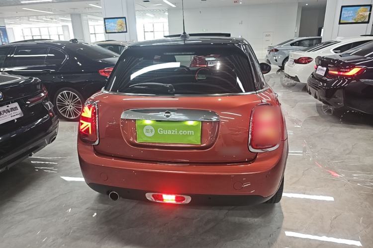 Used MINI 2020 1.5T COOPER Five-Door Midnight Red Limited Edition Rear