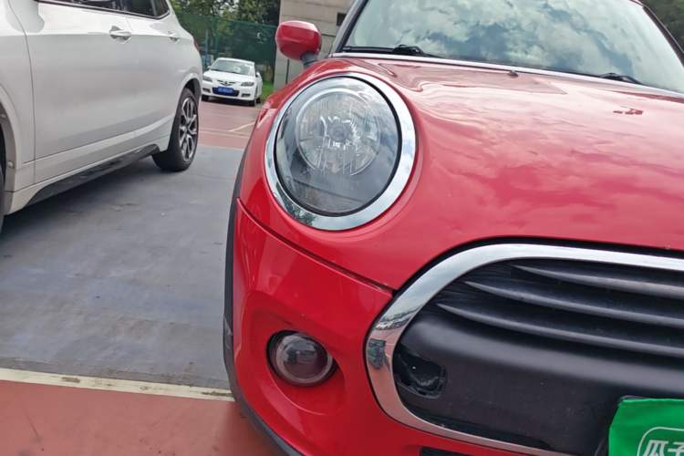 Used MINI 2020 1.5T ONE Five-Door Edition Right Front Headlight