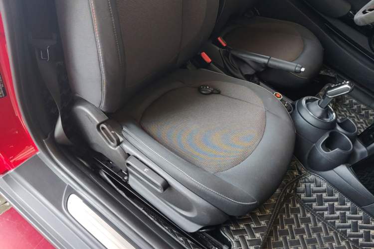 Used MINI 2020 1.5T ONE PLUS Right Front Seat