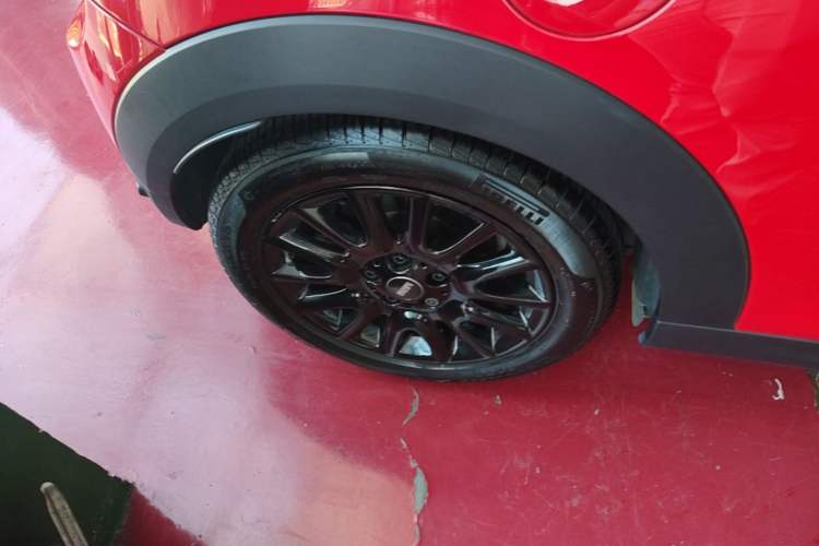 Used MINI 2020 1.5T ONE PLUS Right Rear Wheel Hub