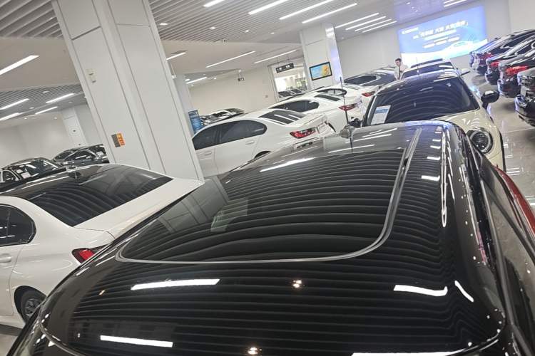 Used MINI 2020 1.5T COOPER Five-Door Midnight Red Limited Edition Roof
