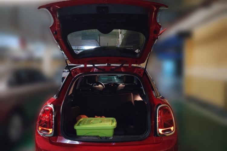 Used MINI 2020 1.5T COOPER Classic Edition Five-Door Version Trunk