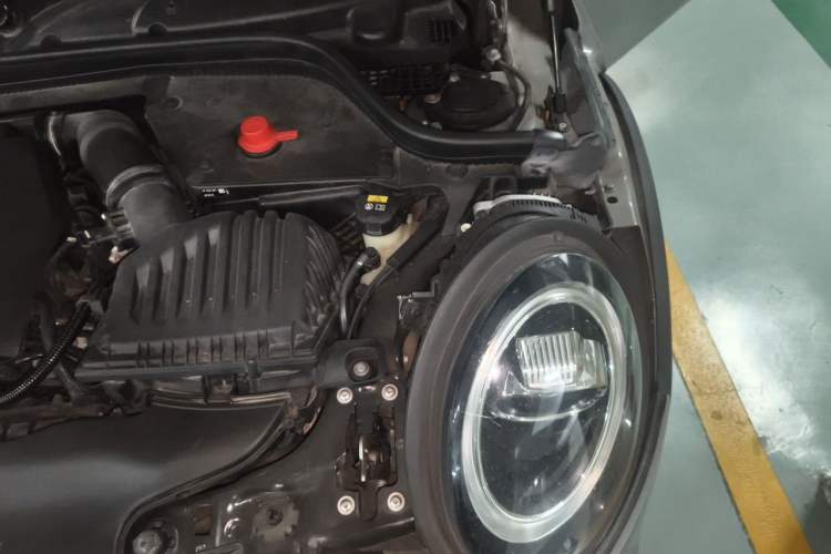 Used MINI 2020 1.5T COOPER Racing Edition Five-Door Version Engine Bay Left