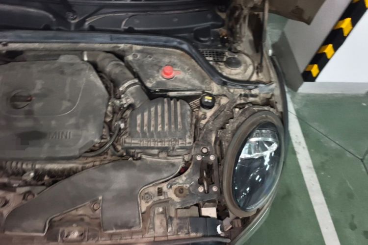 Used MINI 2020 1.5T ONE PLUS Engine Bay Left