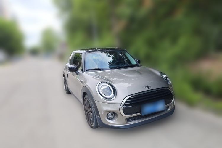 Used MINI 2020 1.5T COOPER Artist Front Right 45 Deg