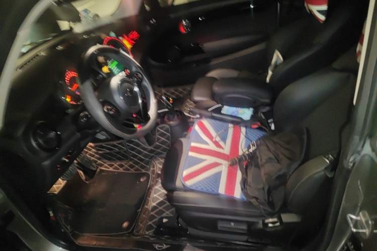Used MINI 2020 1.5T COOPER Classic Edition Left Front Seat