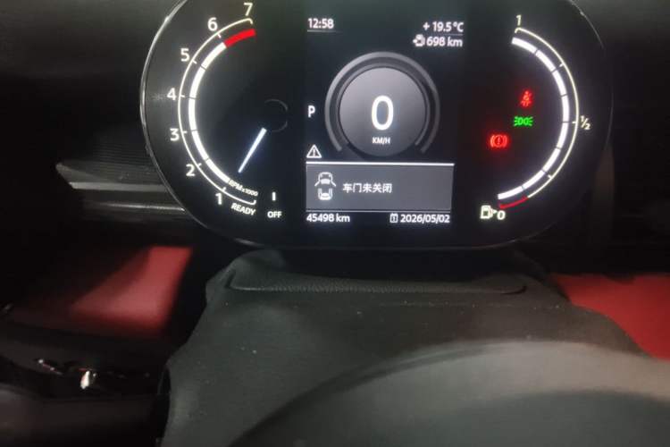 Used MINI 2020 1.5T COOPER Racing Edition Five-Door Version Odometer Close Up