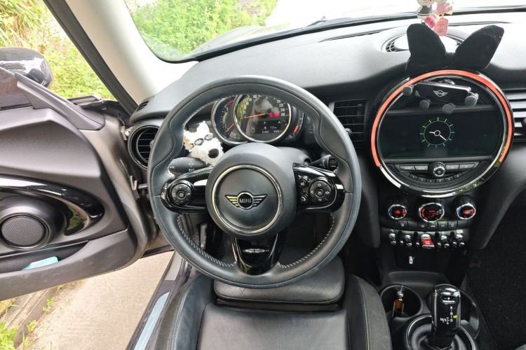 Used MINI 2020 1.5T COOPER Artist Steering Wheel