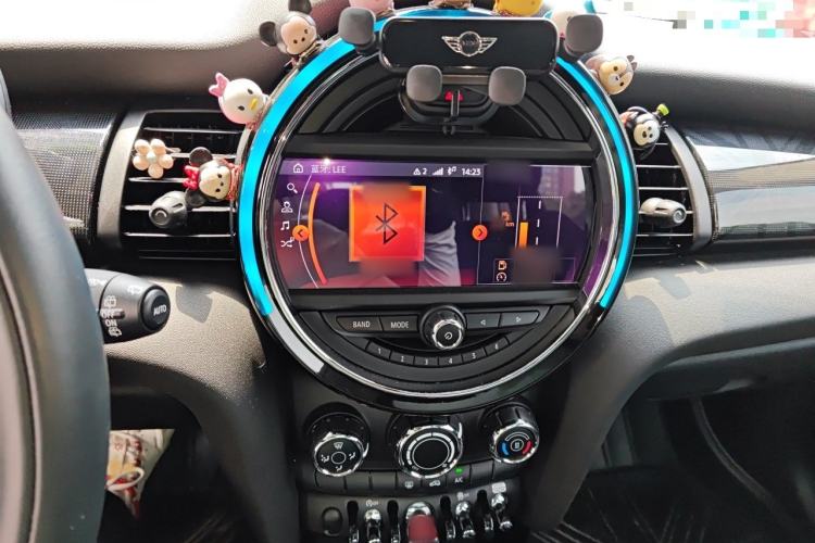 Used MINI 2020 1.5T COOPER Classic Edition Five-Door Version Audio And AC Panel