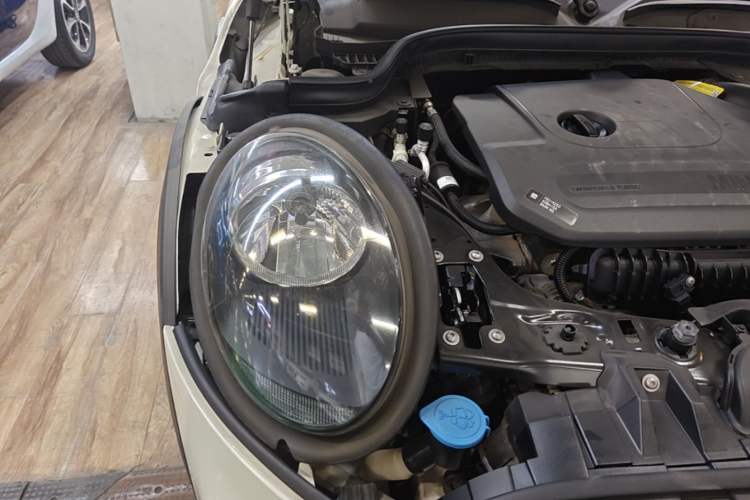 Used MINI 2020 1.5T ONE PLUS Engine Bay Right