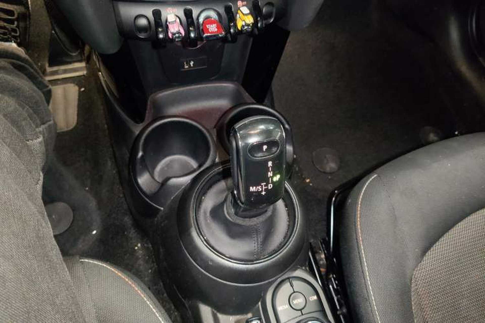 Used MINI 2020 1.5T ONE PLUS Gear Lever