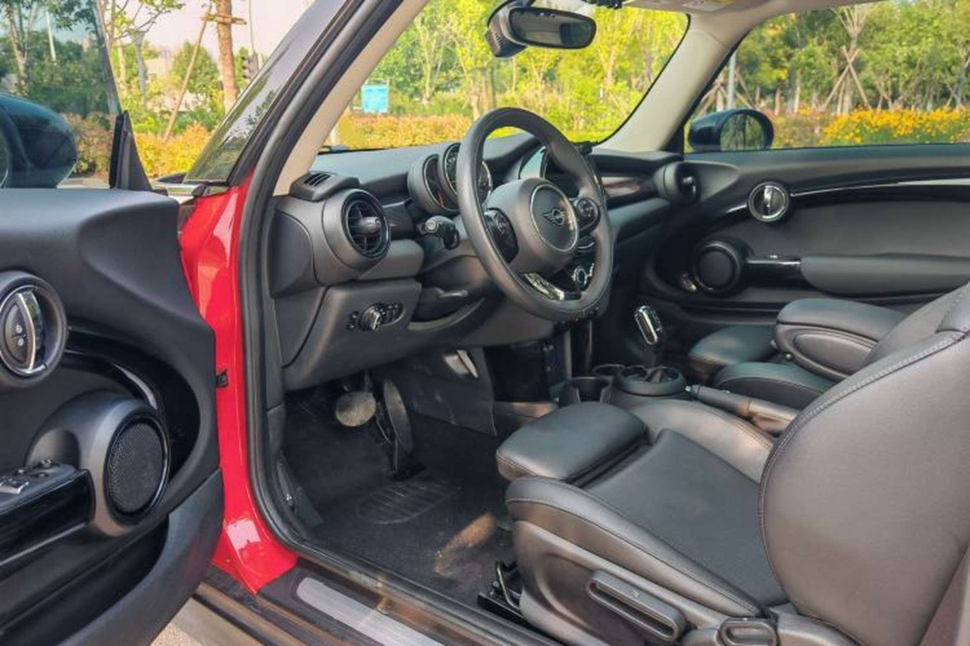 Used MINI 2020 1.5T COOPER Classic Edition Interior 1