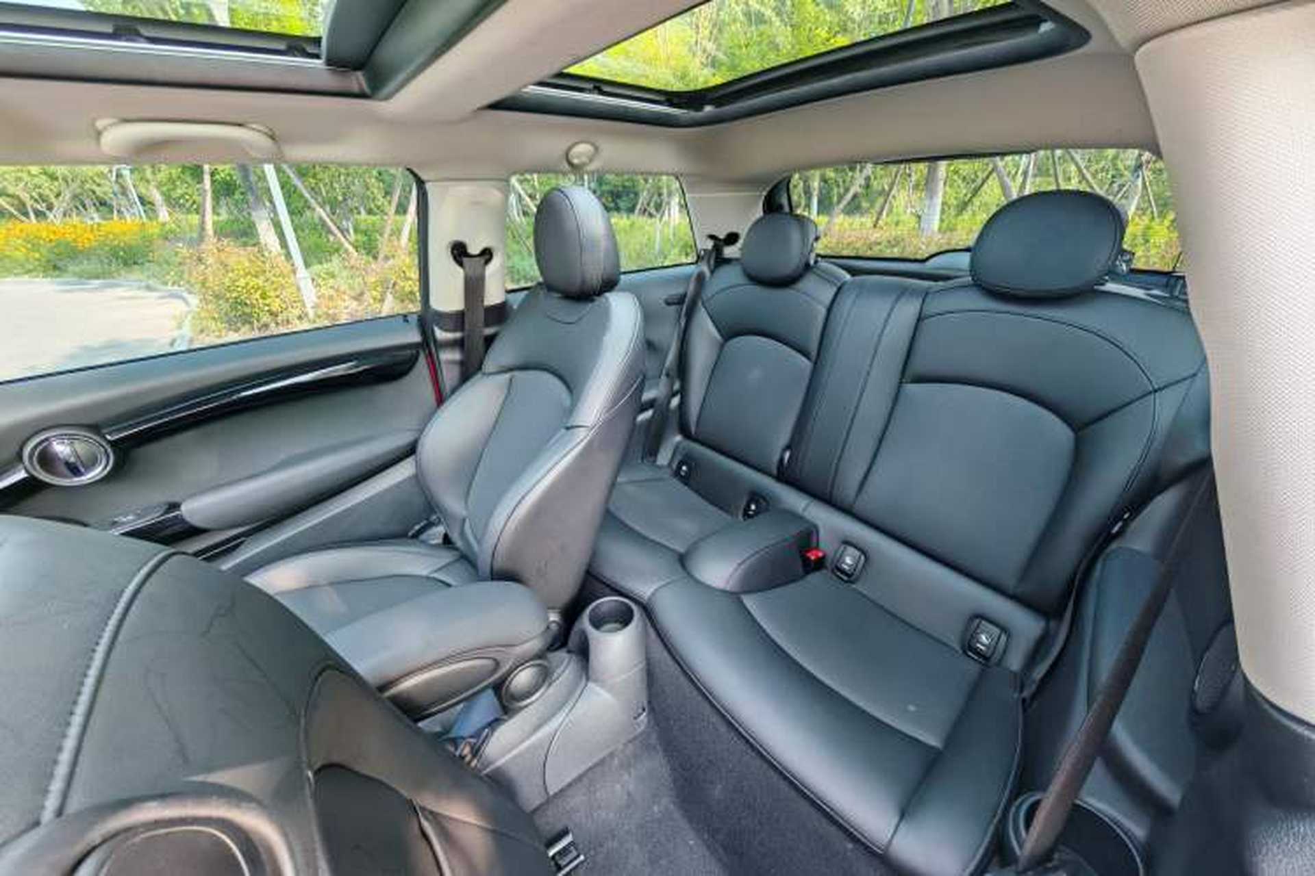 Used MINI 2020 1.5T COOPER Classic Edition Interior 3