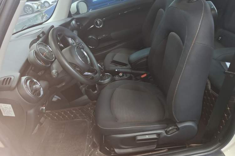 Used MINI 2020 1.5T ONE PLUS Left Front Seat