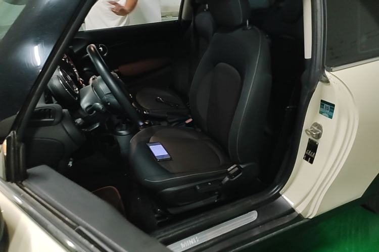 Used MINI 2020 1.5T ONE PLUS Left Front Seat
