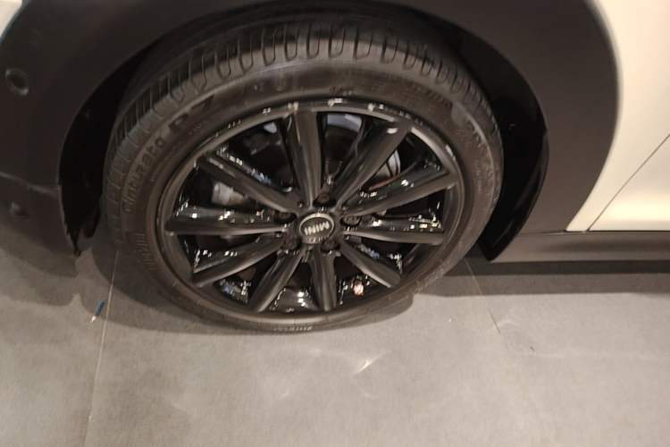 Used MINI 2020 1.5T COOPER Artist Left Front Wheel Hub
