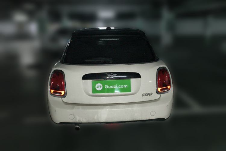Used MINI 2020 1.5T COOPER Classic Edition Five-Door Version Rear
