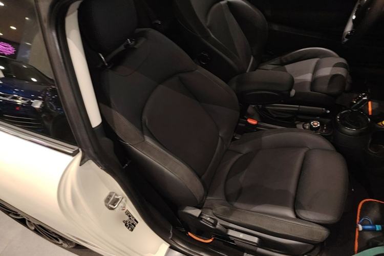 Used MINI 2020 1.5T COOPER Artist Right Front Seat