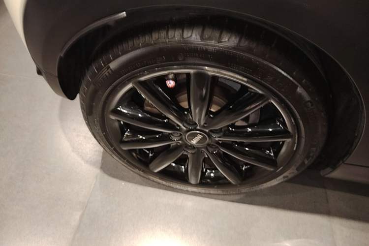 Used MINI 2020 1.5T COOPER Artist Right Rear Wheel Hub