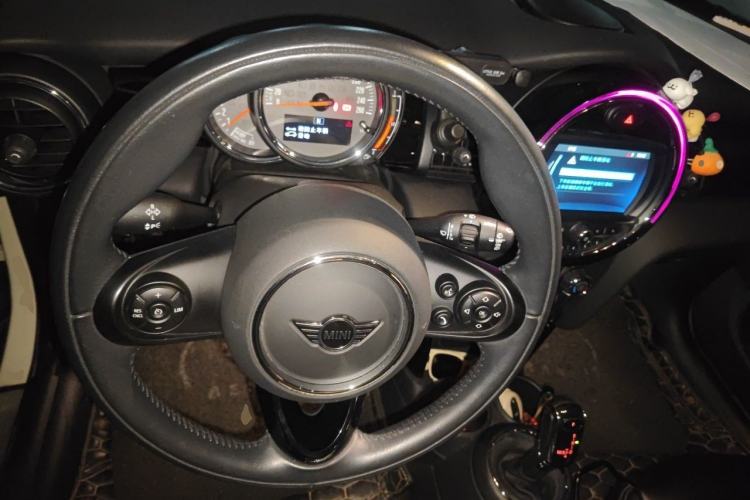 Used MINI 2020 1.5T ONE PLUS Five-Door Edition Steering Wheel