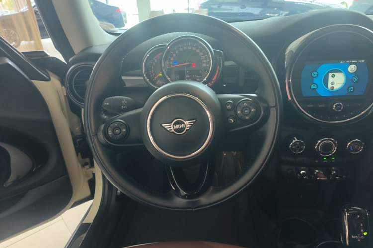 Used MINI 2020 1.5T ONE PLUS Steering Wheel