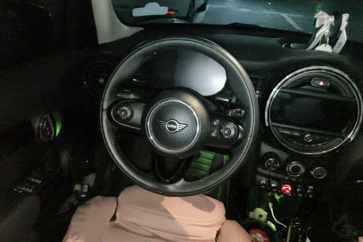 Used MINI 2020 1.5T COOPER Classic Edition Five-Door Version Steering Wheel