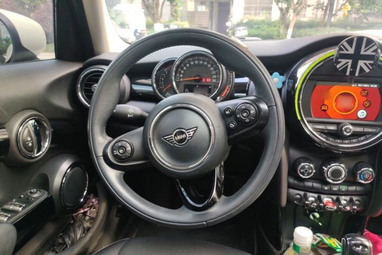 Used MINI 2020 1.5T ONE PLUS Five-Door Edition Steering Wheel