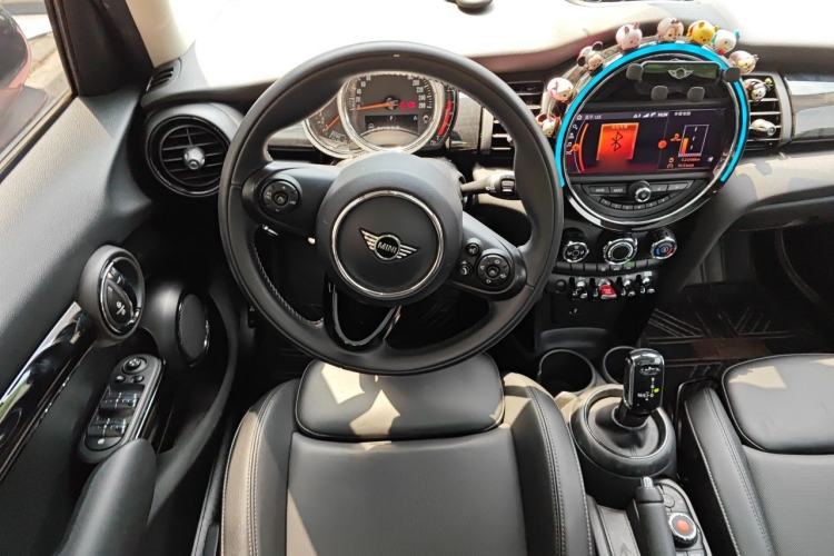 Used MINI 2020 1.5T COOPER Classic Edition Five-Door Version Steering Wheel