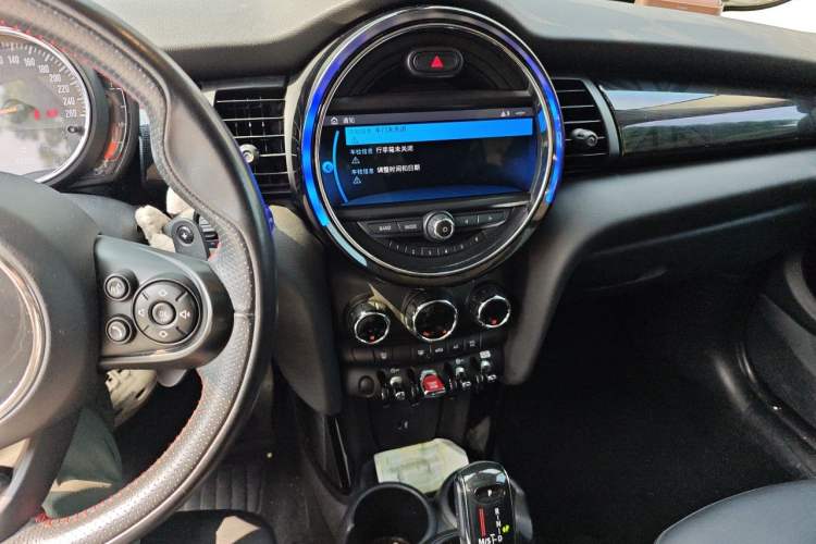 Used MINI 2020 2.0T COOPER S Classic Edition Audio And AC Panel