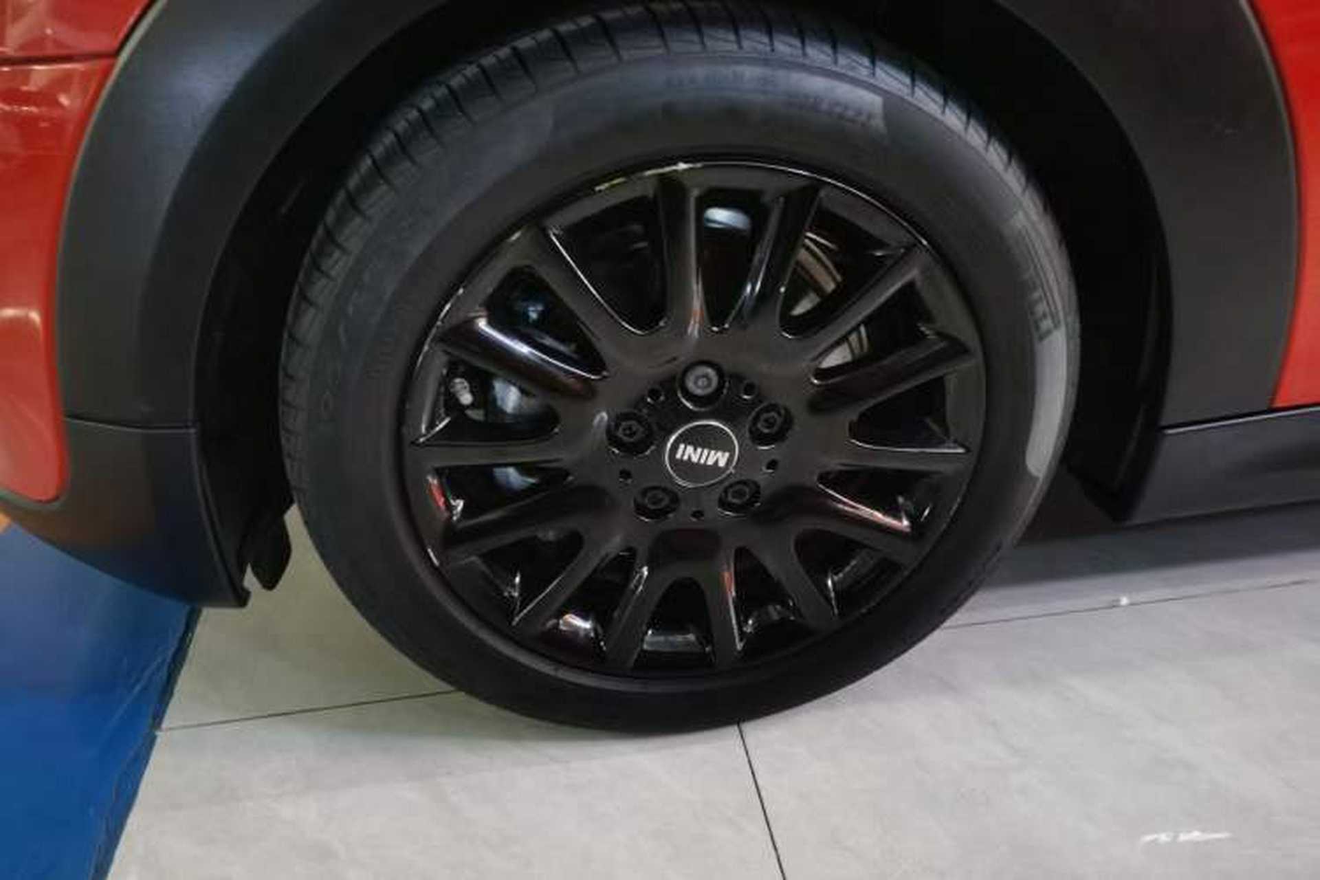 Used MINI 2020 1.5T ONE PLUS Left Front Wheel Hub