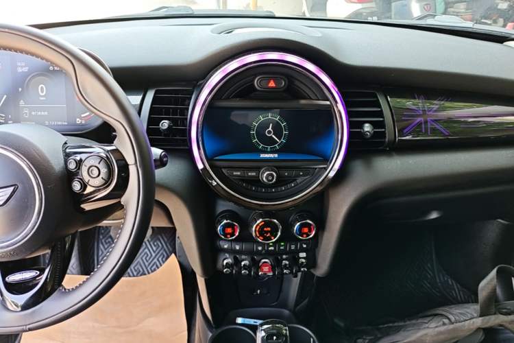 Used MINI 2021 1.5T COOPER Artist Audio And AC Panel
