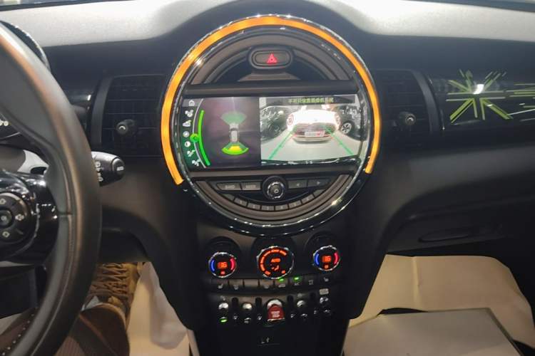 Used MINI 2021 1.5T COOPER Artist Audio And AC Panel