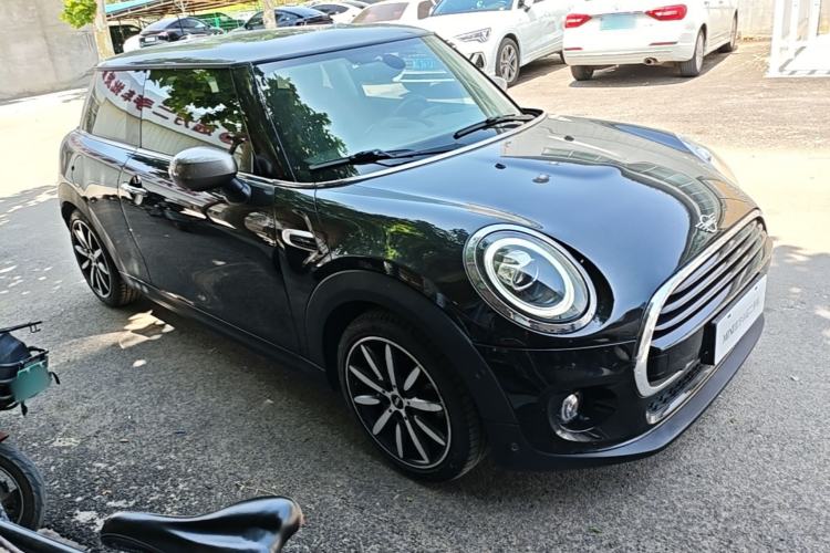 Used MINI 2021 1.5T COOPER Artist Front Right 45 Deg