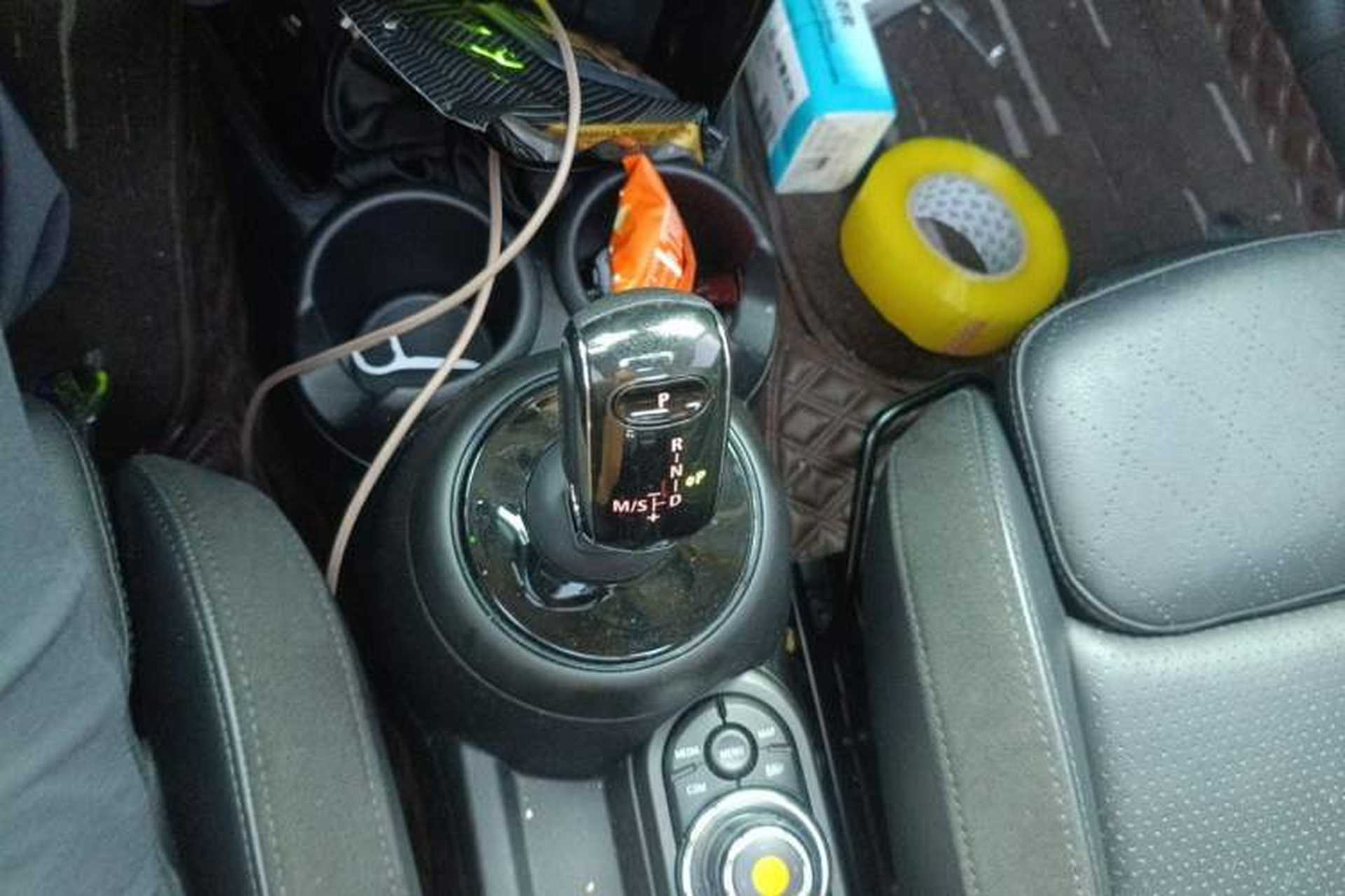 Used MINI 2021 1.5T COOPER Artist Five-Door Edition Gear Lever